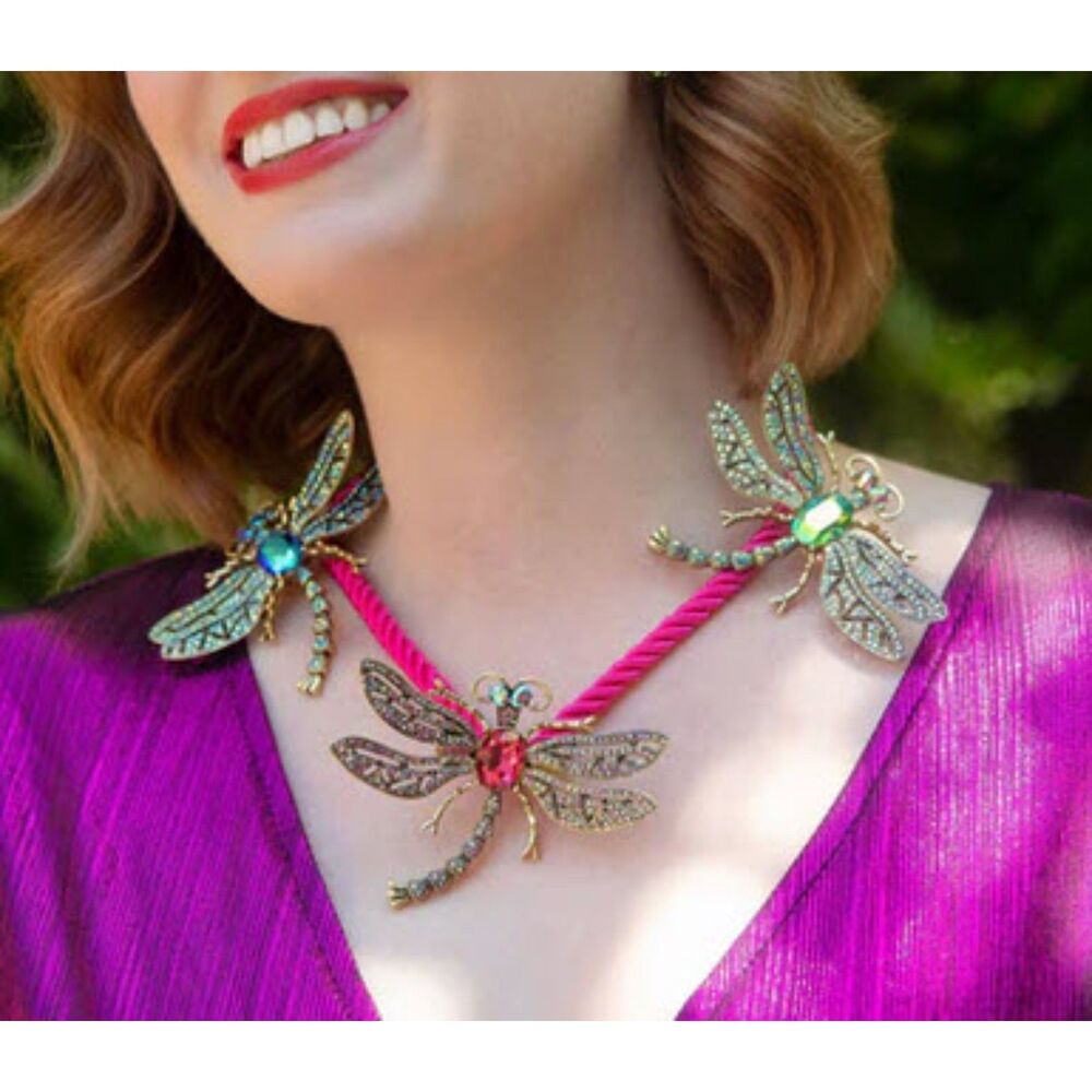 Vintage | Heidi Daus | Trembling Brilliance | Green | Dragonfly Crystal Pin - Picture 3 of 6